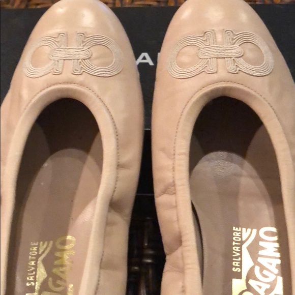 Salvatore Ferragamo authentic slip on shoes. Rare - Picture 3 of 5